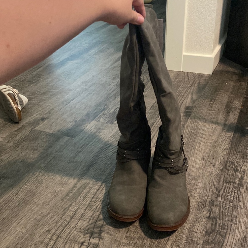 Calf high boots